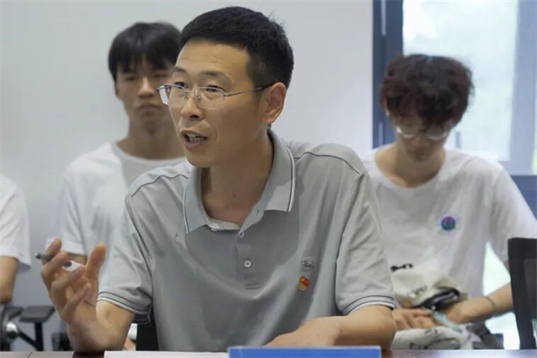 把课堂搬进产业一线!这场宣讲会用匠心筑梦,以实干传薪